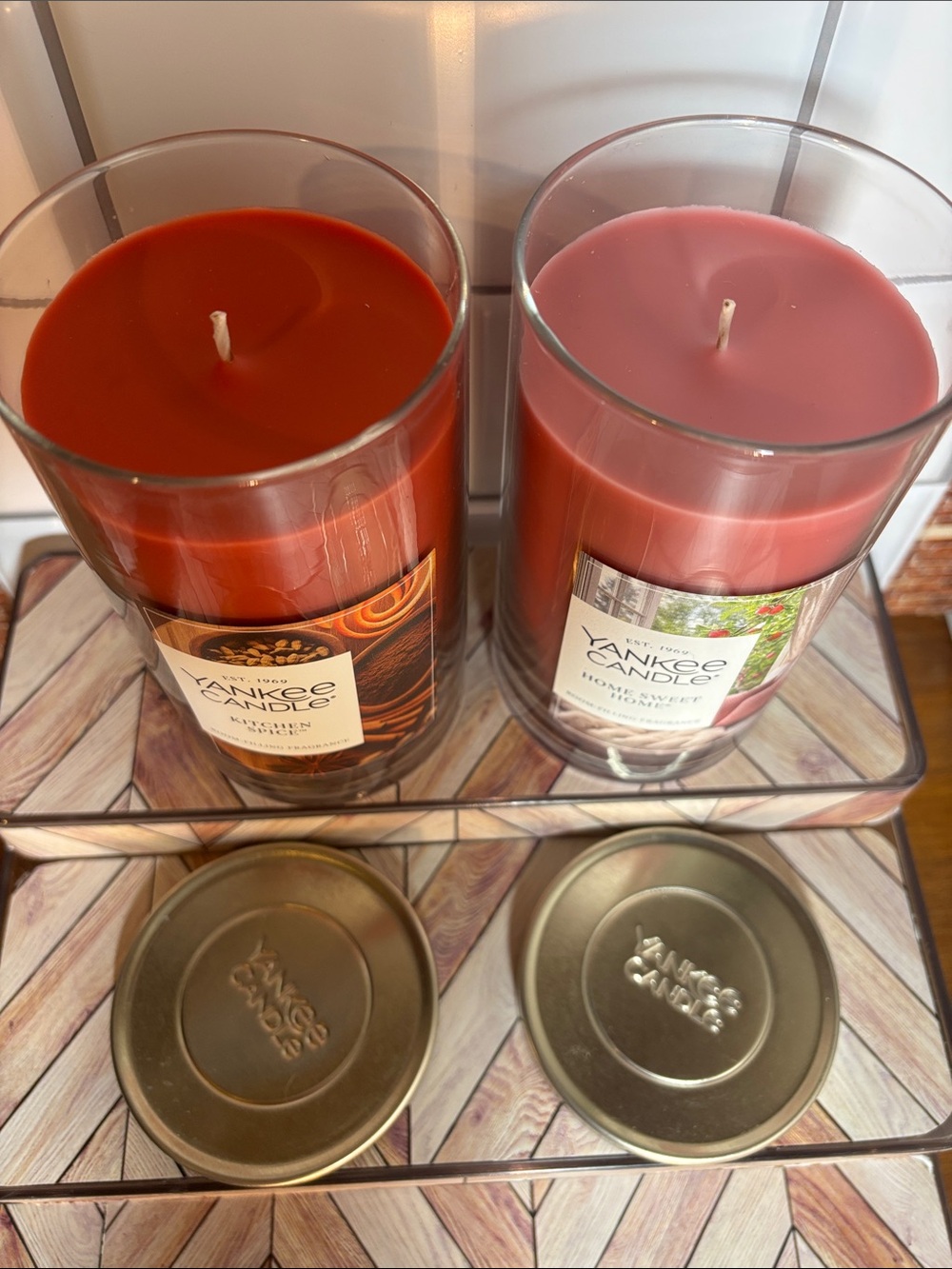 Yankee Candle Grandma's Kitchen Medium Duo! - Picture 4 of 6